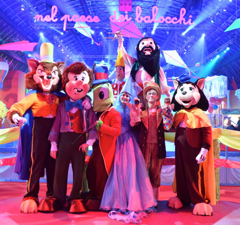 Panoramica Costumi Tema Pinocchio