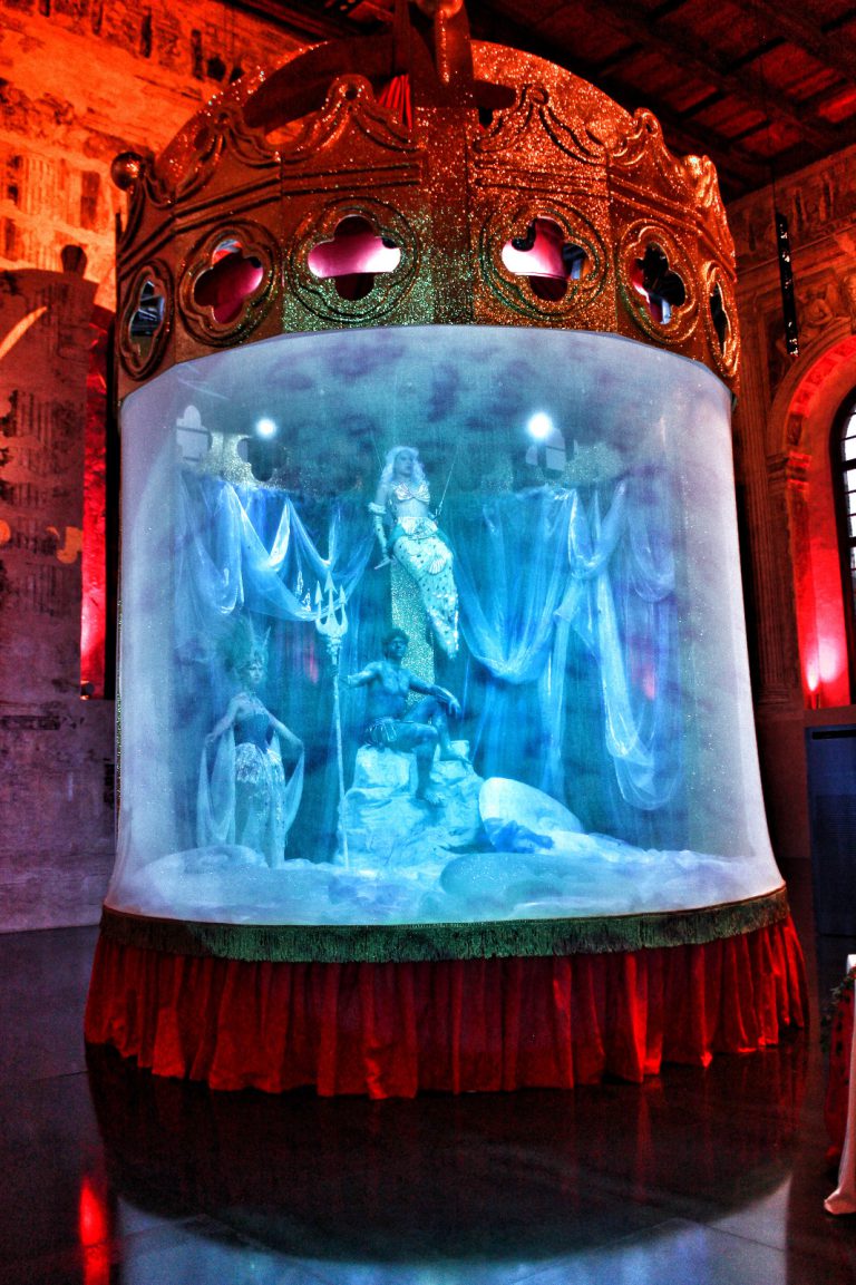 Cupola Con Telo Proiezione Acqua